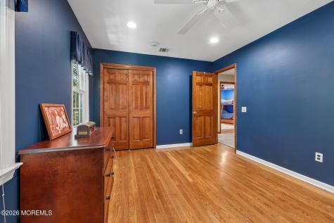 54 Howland Road Middletown NJ 07748