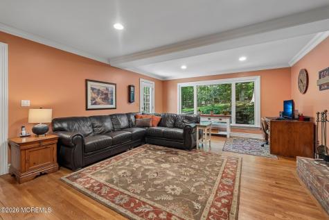 54 Howland Road Middletown NJ 07748