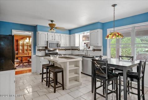 8 Long Acre Drive Cream Ridge NJ 08514