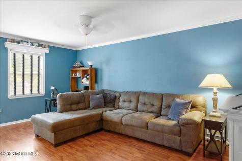 8 Long Acre Drive Cream Ridge NJ 08514