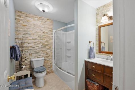 8 Long Acre Drive Cream Ridge NJ 08514