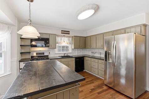 638 Freehold Road Jackson NJ 08527