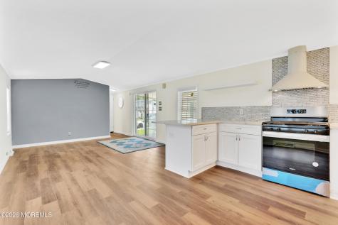 10 Sterling Court East Windsor NJ 08520