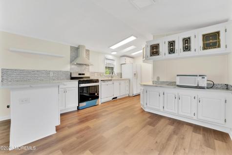 10 Sterling Court East Windsor NJ 08520