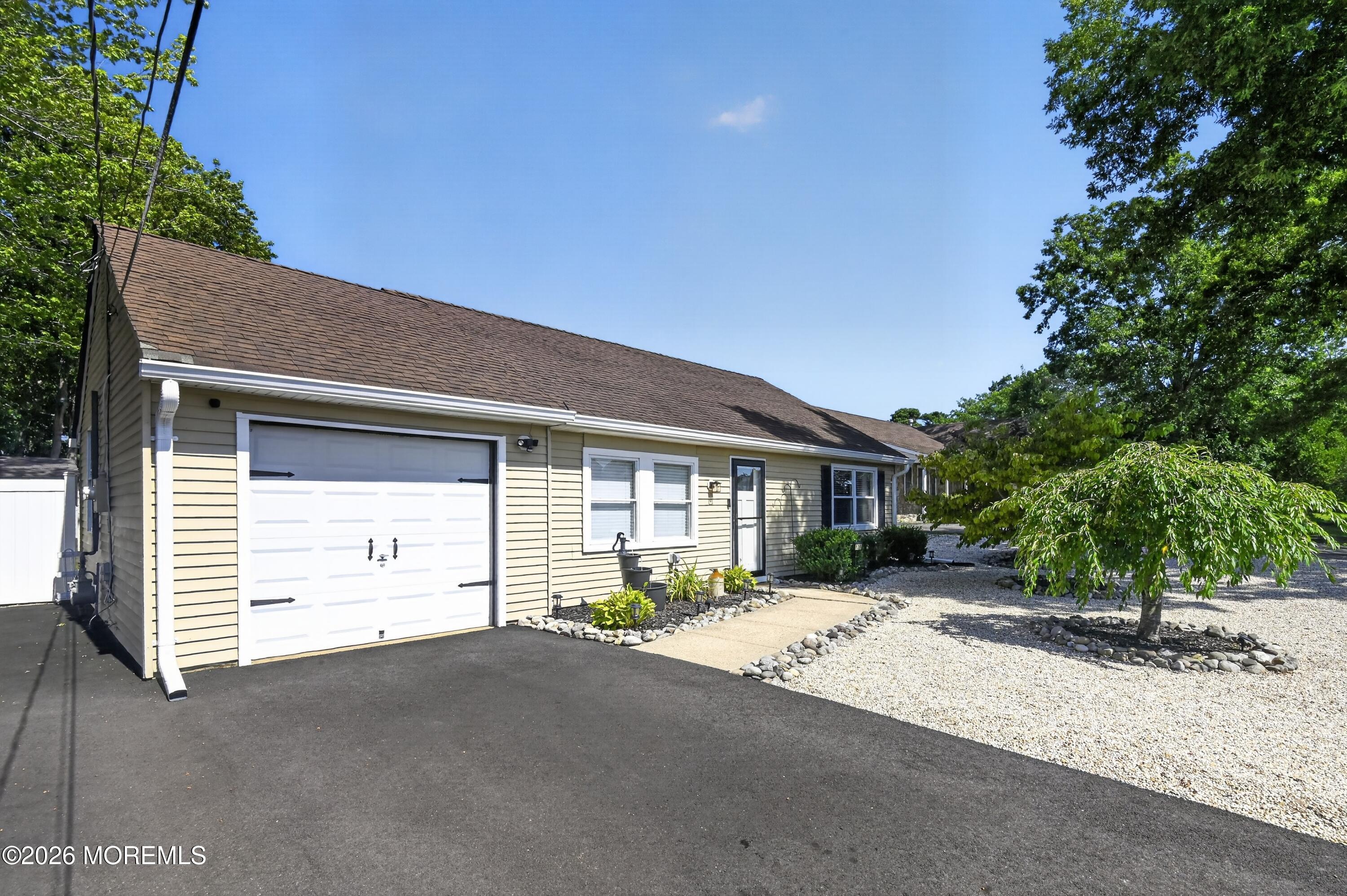 129 Ahoy Road Manahawkin NJ 08050