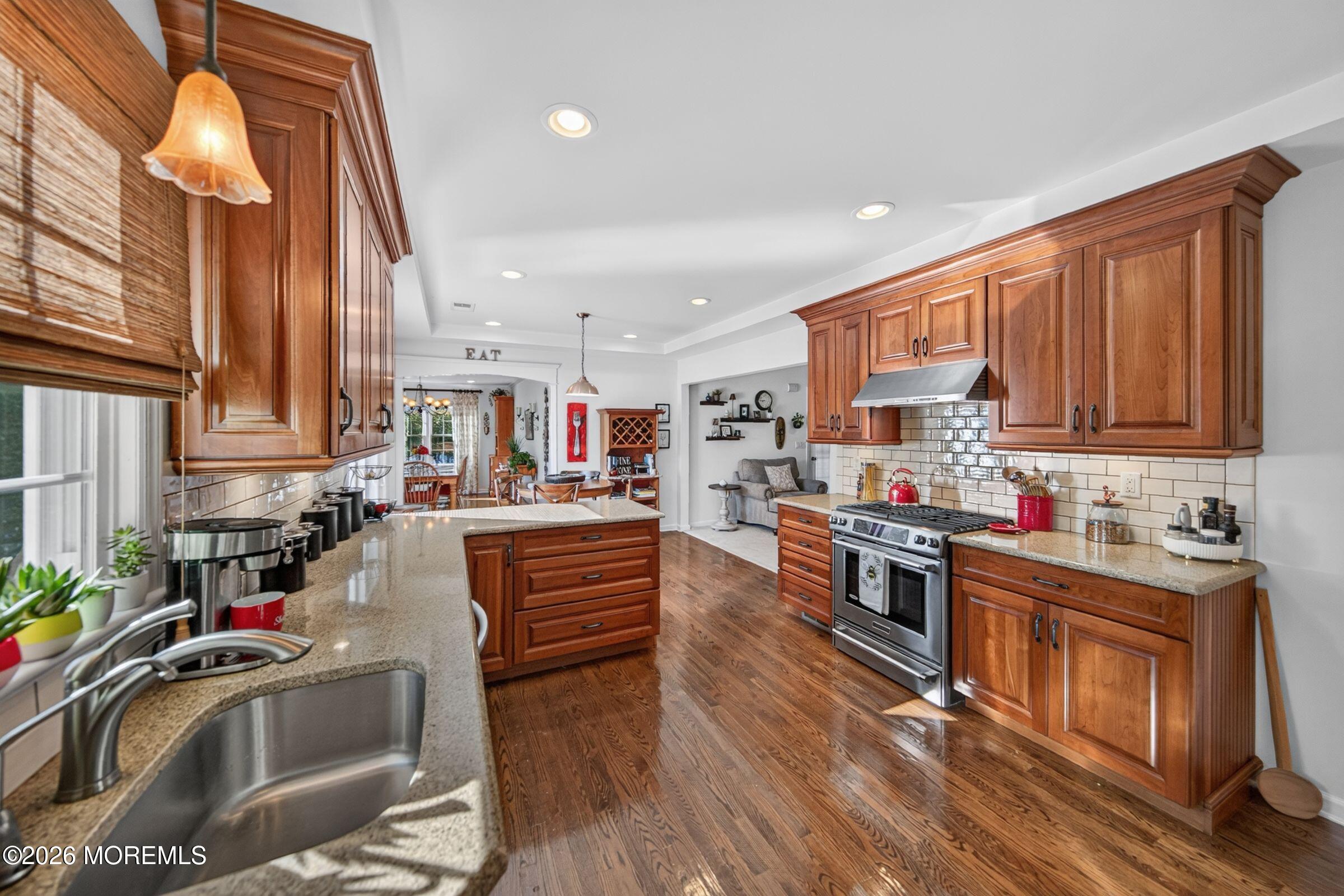 34 Queens Drive E Little Silver NJ 07739