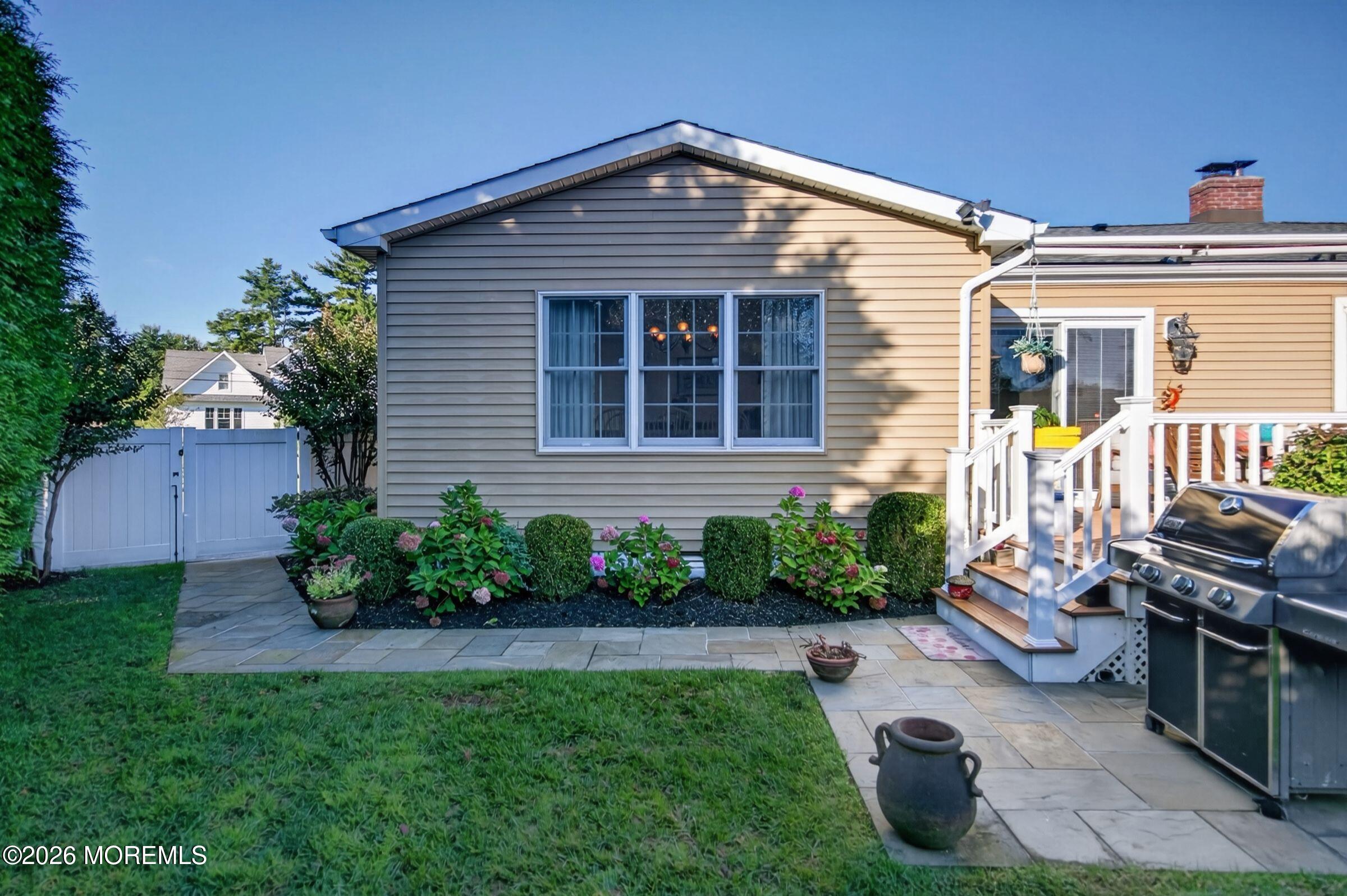 34 Queens Drive E Little Silver NJ 07739