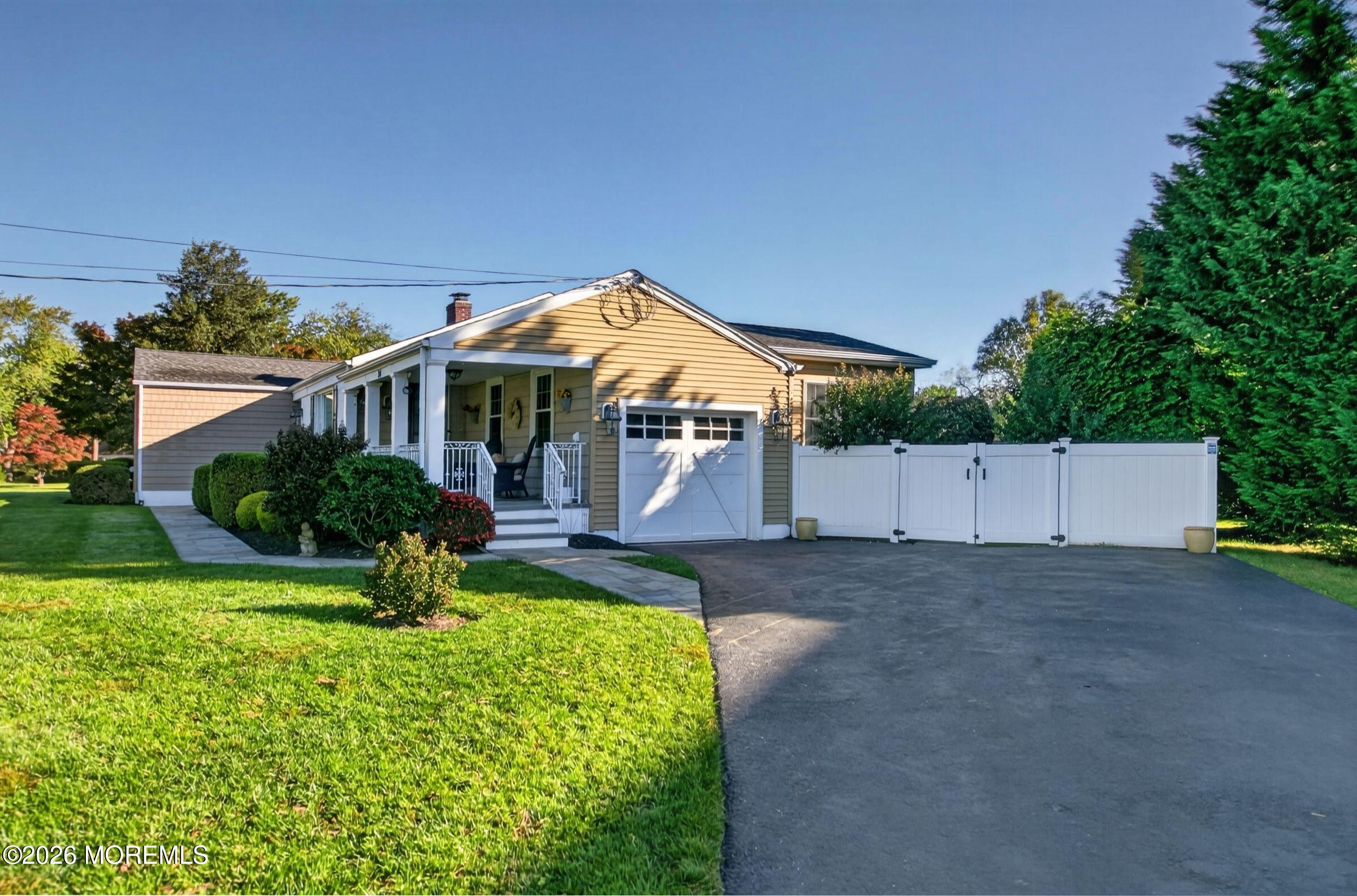 34 Queens Drive E Little Silver NJ 07739