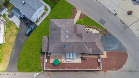 16 Bay Breeze Drive W Toms River NJ 08753