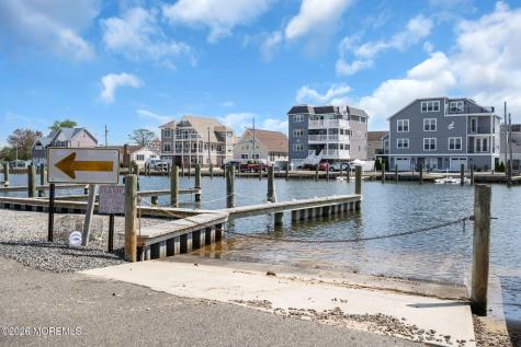 16 Bay Breeze Drive W Toms River NJ 08753