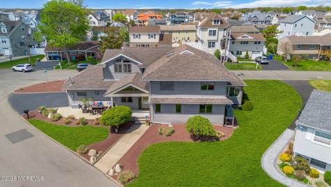 16 Bay Breeze Drive W Toms River NJ 08753