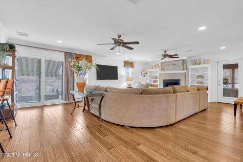 16 Bay Breeze Drive W Toms River NJ 08753