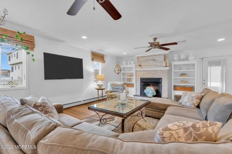 16 Bay Breeze Drive W Toms River NJ 08753