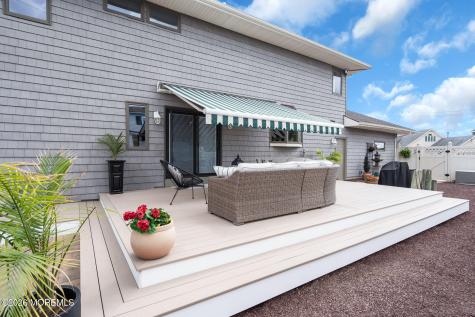 16 Bay Breeze Drive W Toms River NJ 08753