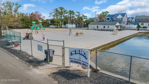 16 Bay Breeze Drive W Toms River NJ 08753
