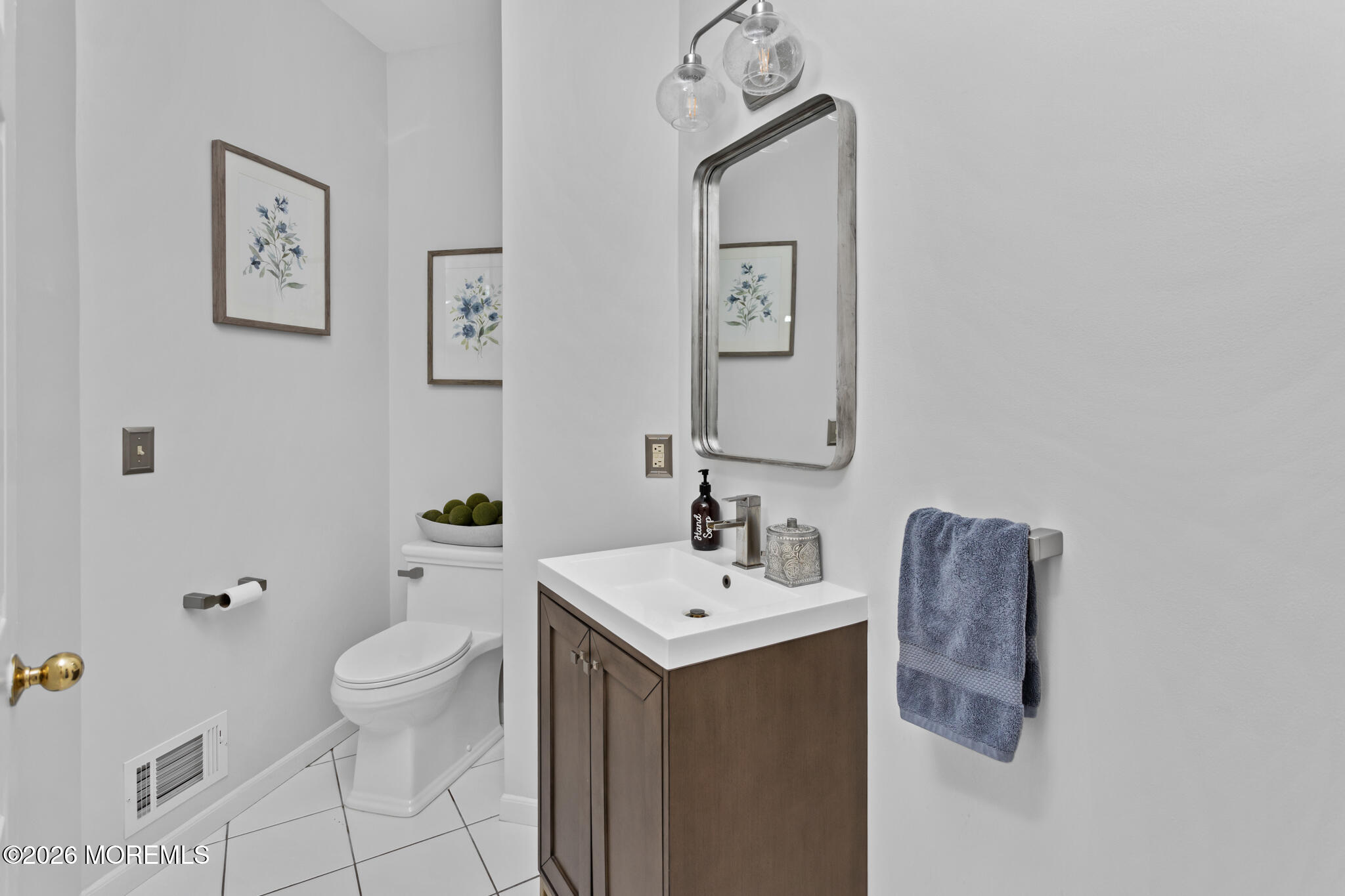 17 Clayton Drive Millstone NJ 08510