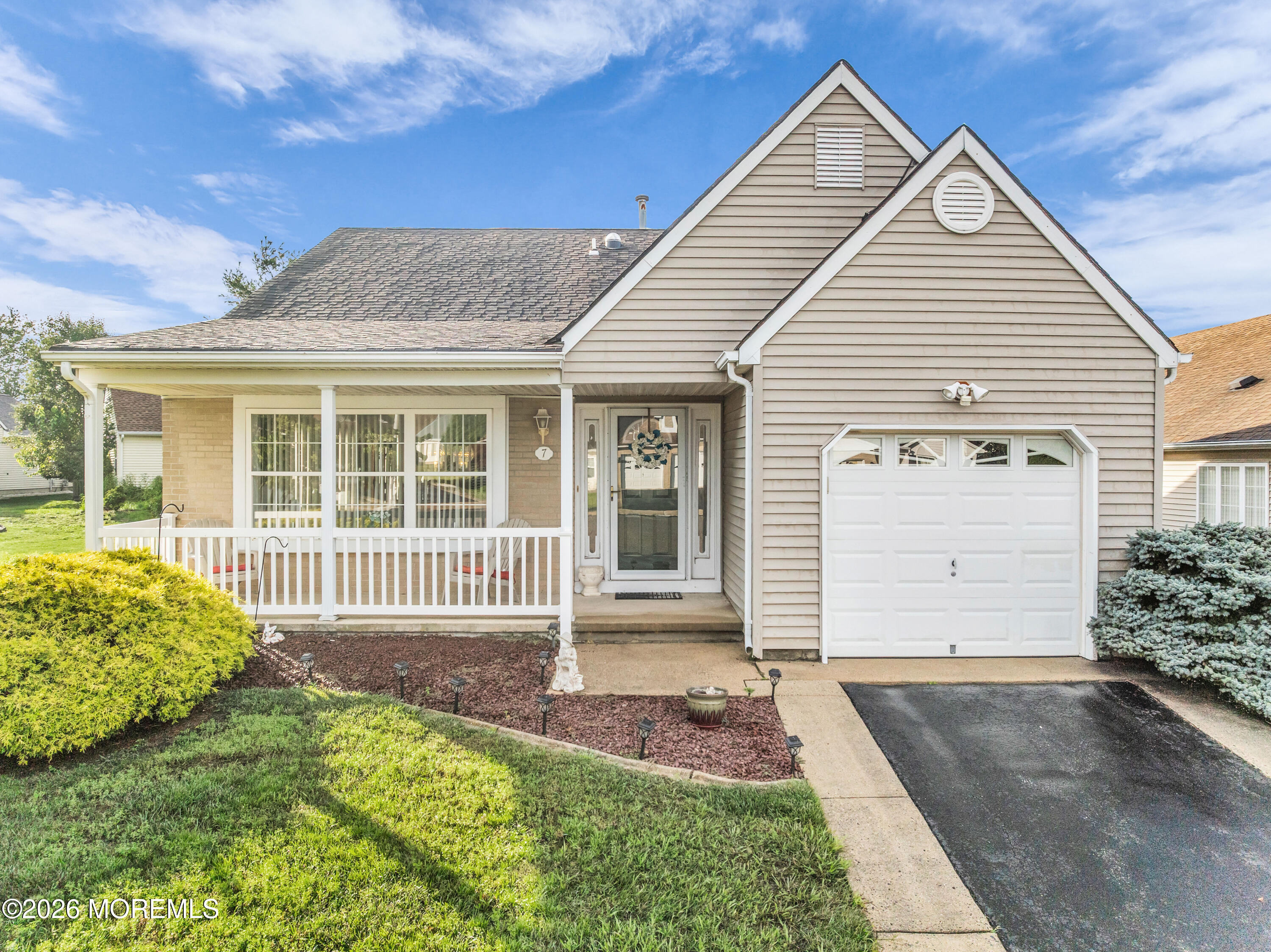 7 Tarworth Court Toms River NJ 08757