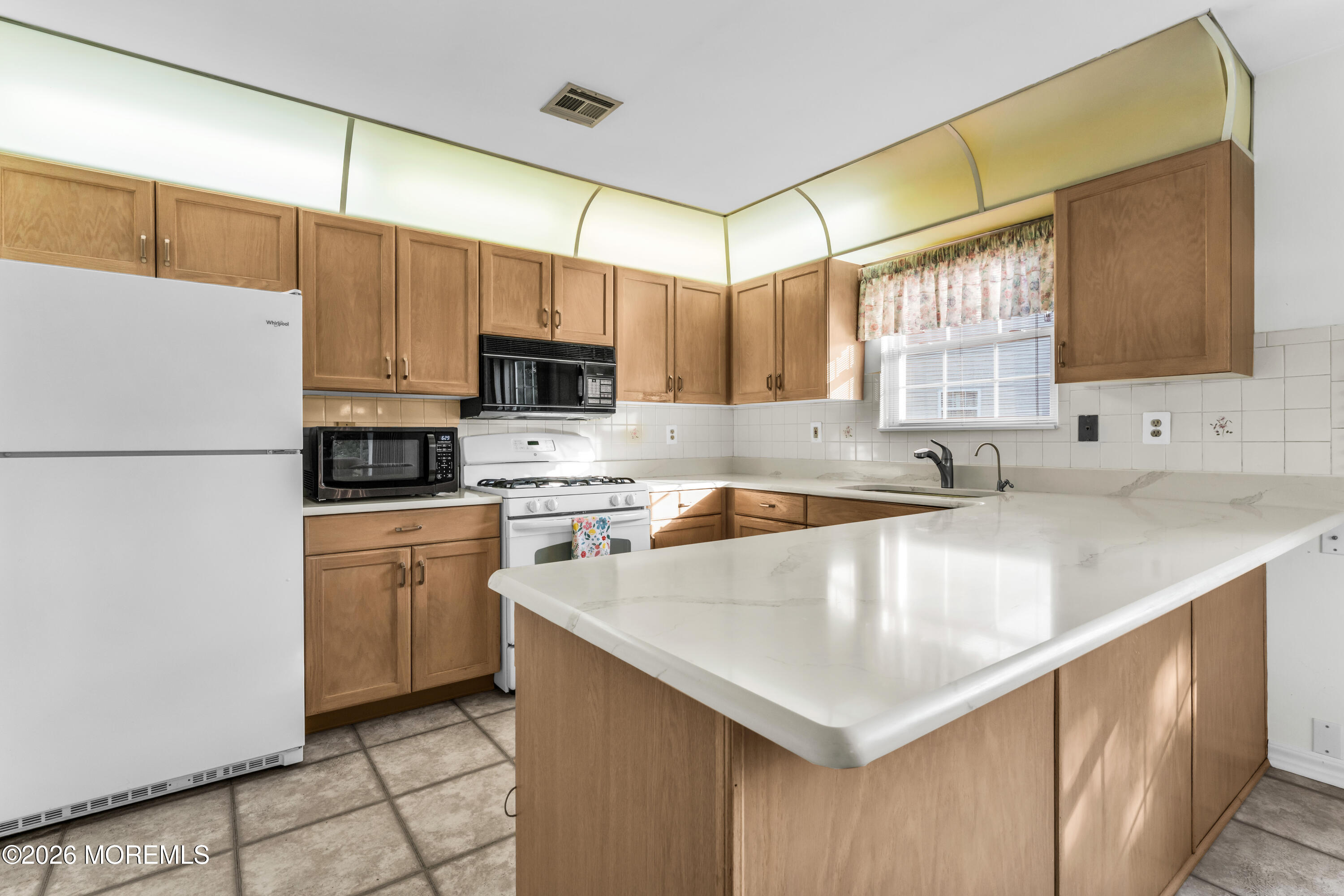 7 Tarworth Court Toms River NJ 08757