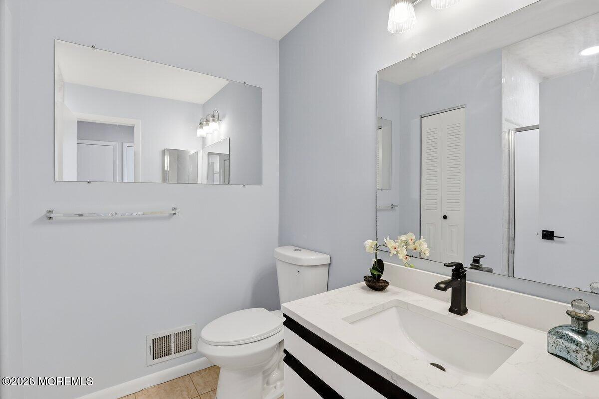 18 Aspen Avenue Englishtown NJ 07726