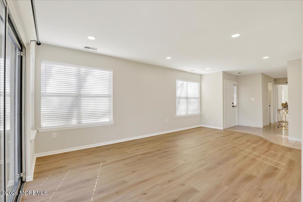 18 Aspen Avenue Englishtown NJ 07726