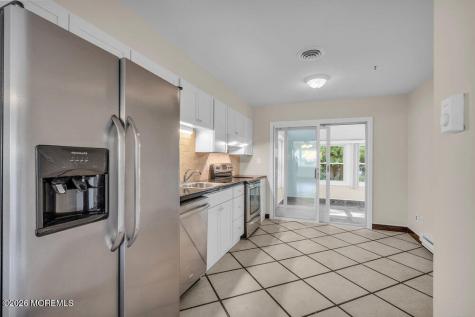 11 Vermont Way Whiting NJ 08759