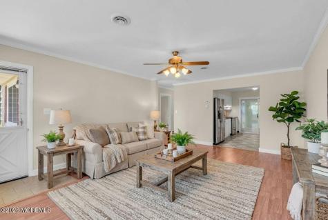 11 Vermont Way Whiting NJ 08759