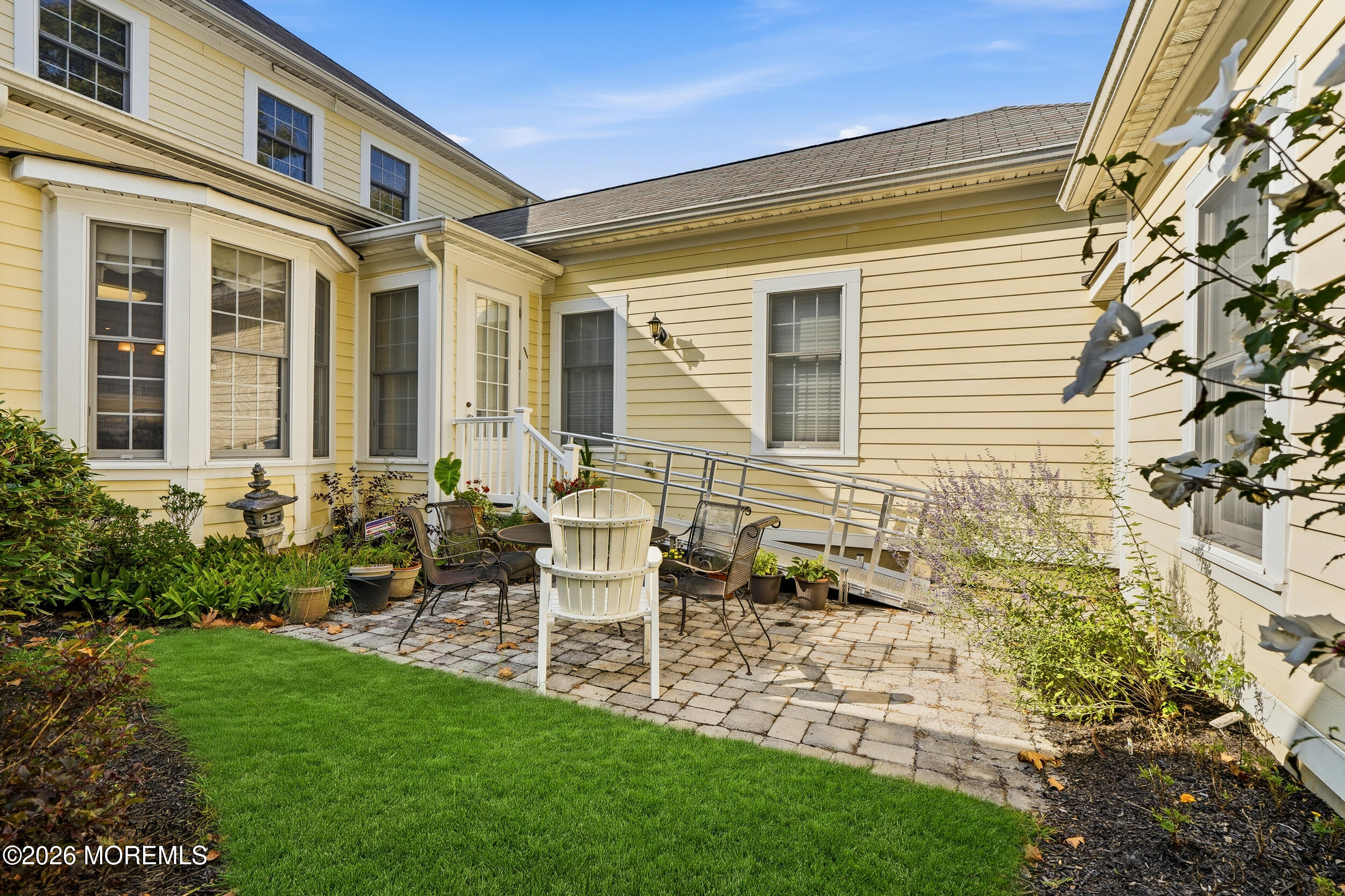 5 Dove Lane Lakewood NJ 08701