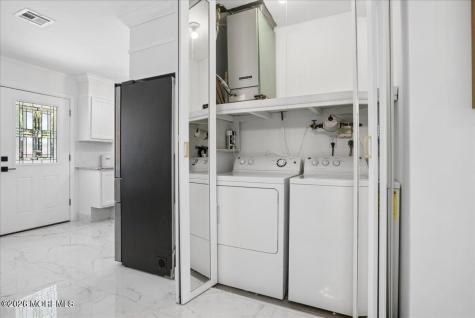 584B Lake Point Drive Lakewood NJ 08701