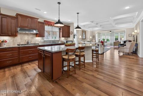 43 Aylesford Lane Manchester NJ 08759