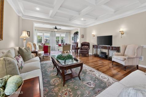 43 Aylesford Lane Manchester NJ 08759