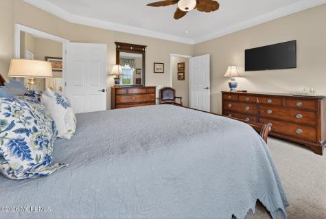 43 Aylesford Lane Manchester NJ 08759