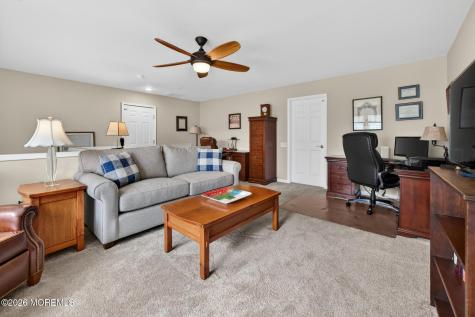 43 Aylesford Lane Manchester NJ 08759