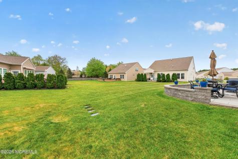 43 Aylesford Lane Manchester NJ 08759