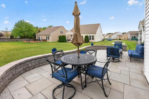 43 Aylesford Lane Manchester NJ 08759