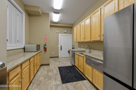 43 Aylesford Lane Manchester NJ 08759