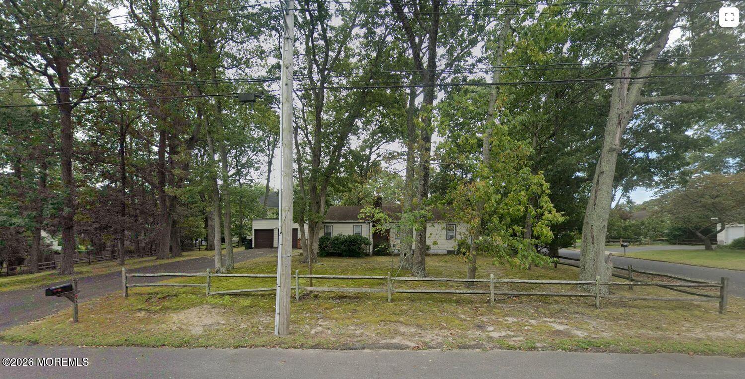 538 W Lincoln Avenue Oakhurst NJ 07755
