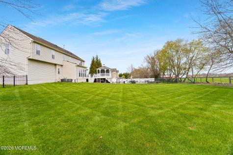 11 Nicholas Court Cream Ridge NJ 08514