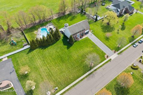 11 Nicholas Court Cream Ridge NJ 08514