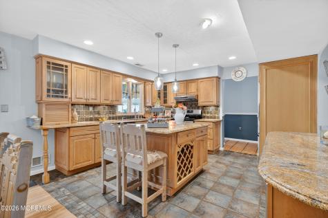29 Bay Avenue North Middletown NJ 07748