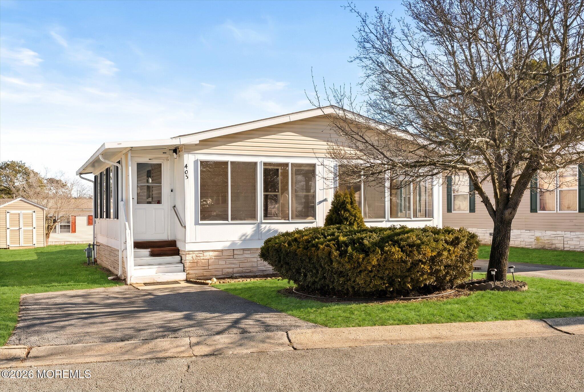 405 Maplehurst Court Manchester NJ 08759