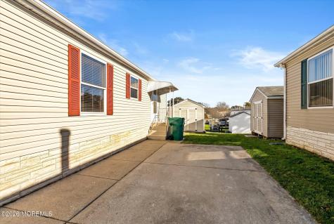 405 Maplehurst Court Manchester NJ 08759