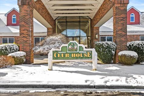 405 Maplehurst Court Manchester NJ 08759