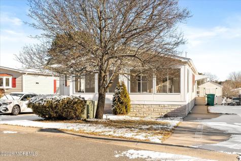405 Maplehurst Court Manchester NJ 08759