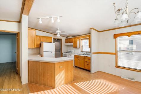 405 Maplehurst Court Manchester NJ 08759