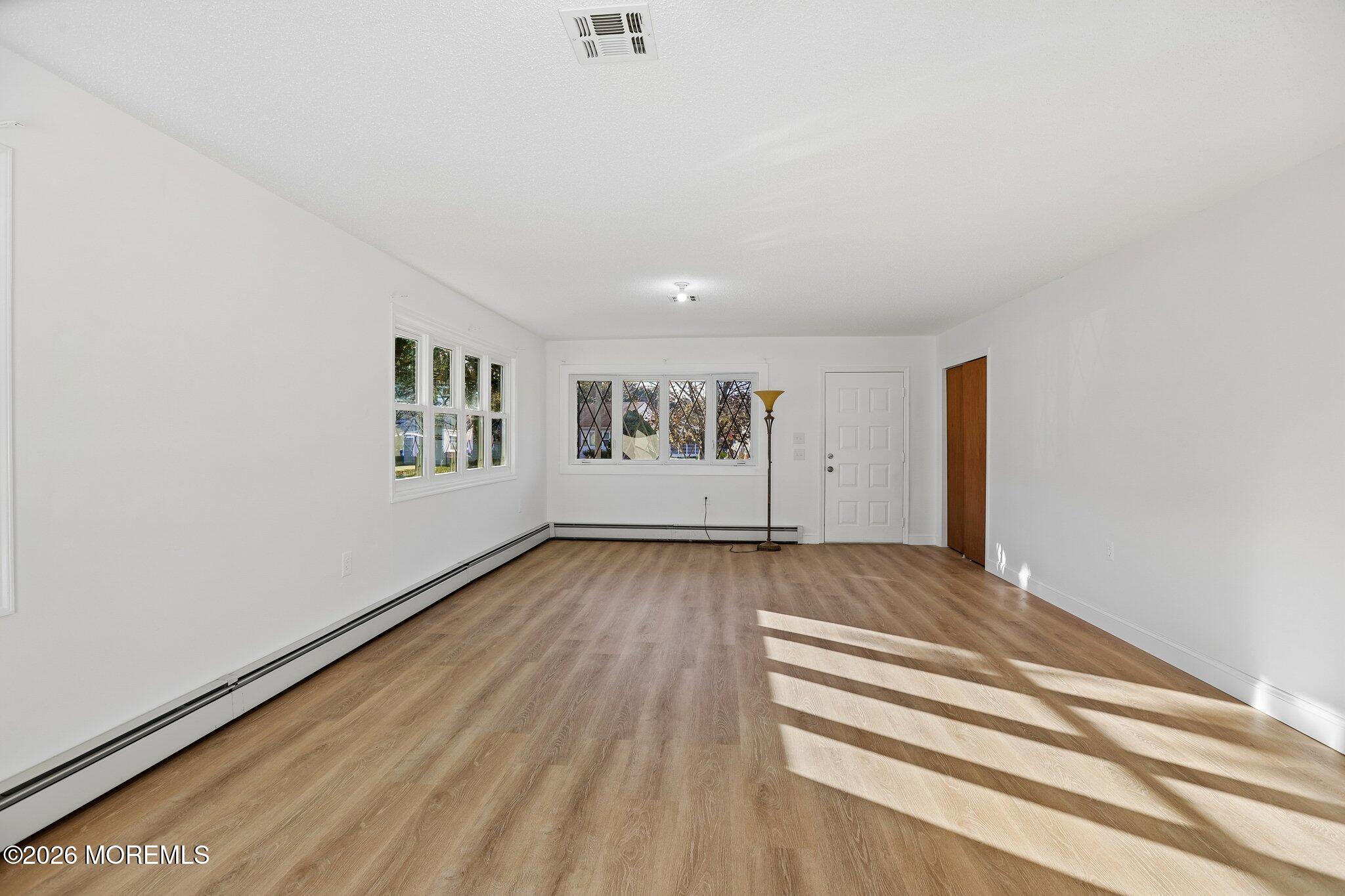 12 Lismore Drive Toms River NJ 08757