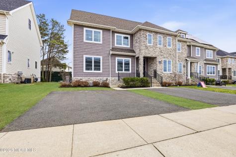 41 Majestic Way Lakewood NJ 08701