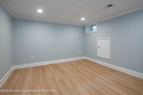 29 Victoria Place Red Bank NJ 07701