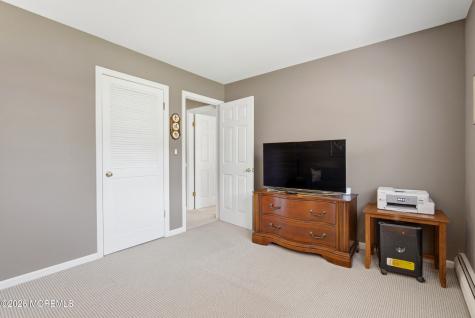1502 Romaine Parkway Ocean Twp NJ 07712