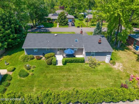1502 Romaine Parkway Ocean Twp NJ 07712