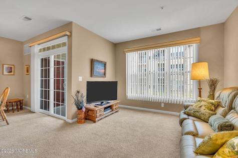 622 Sophee Lane Lakewood NJ 08701